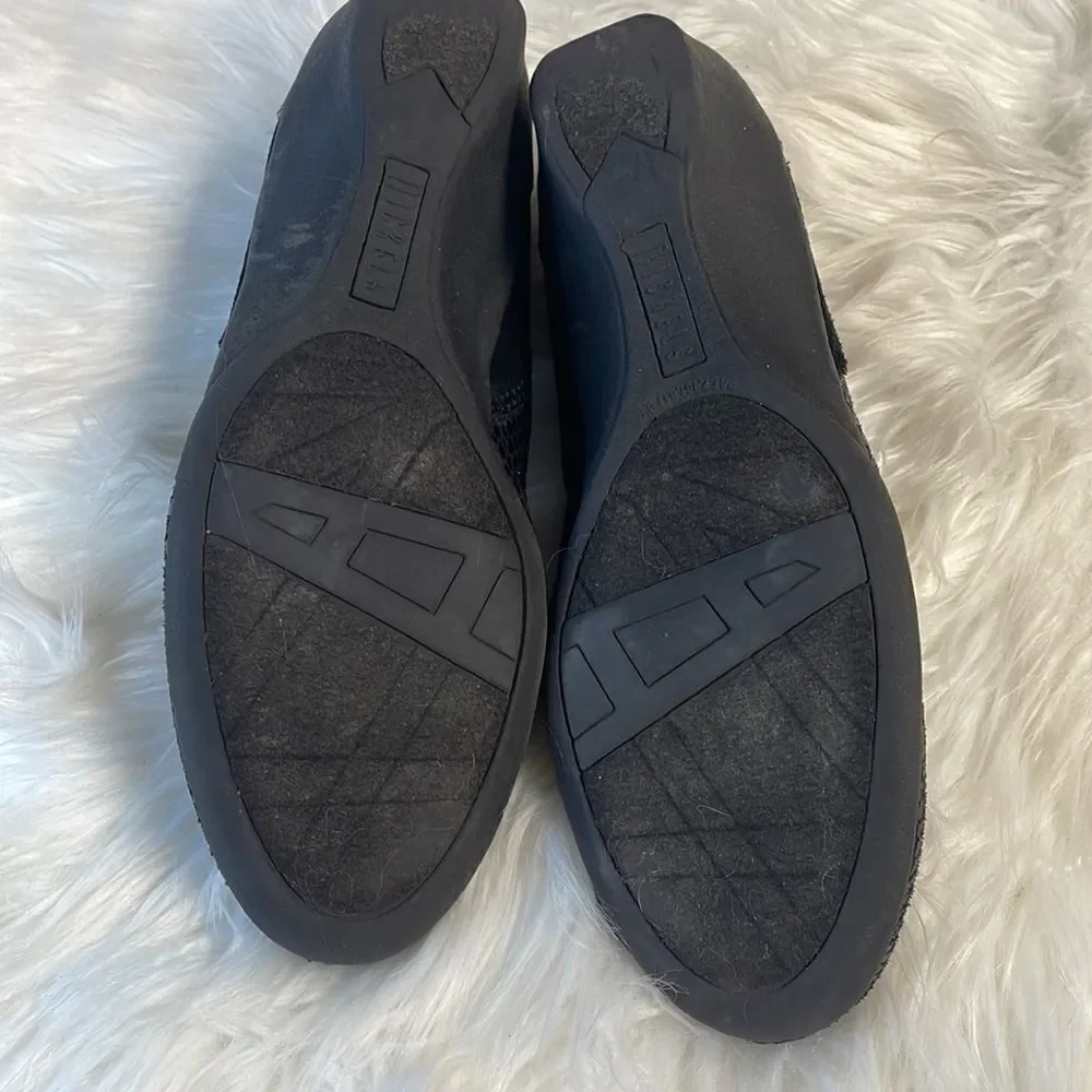 Nickels Ladies Black Slip on Shoes Flats Size 6M